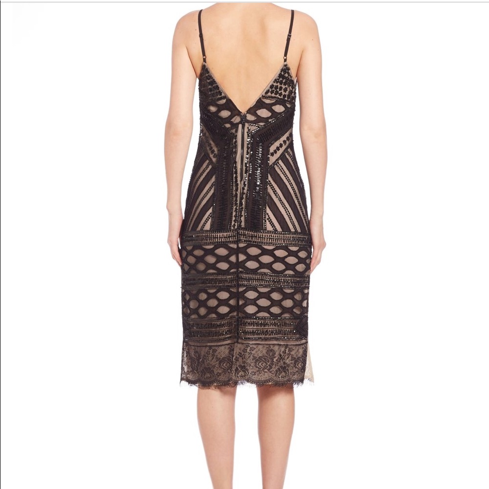 ❌SOLD❌ Alice + Olivia “Silvia” Embellished Dress - Picture 4 of 8